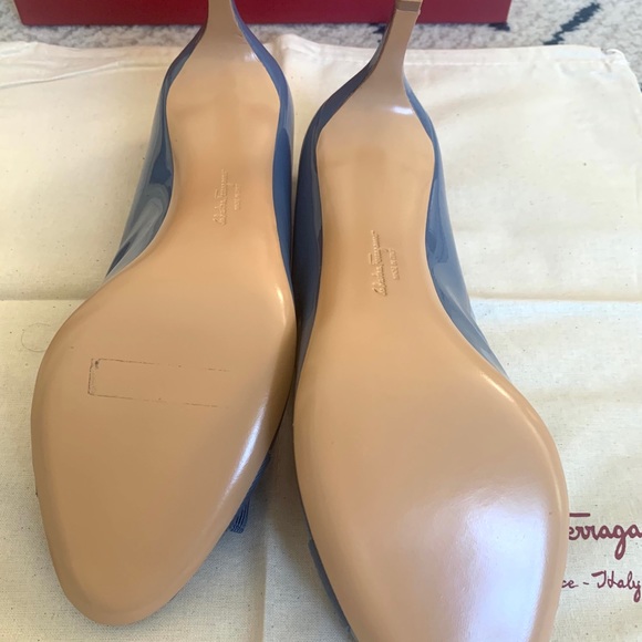 Salvatore ferragamo pola patent pump heels - Picture 4 of 8